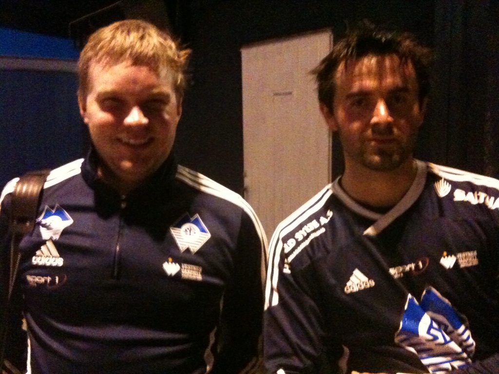 Tommy og Yngve Solevågseide etter kampen. (Foto: Asbjørn Vik)
