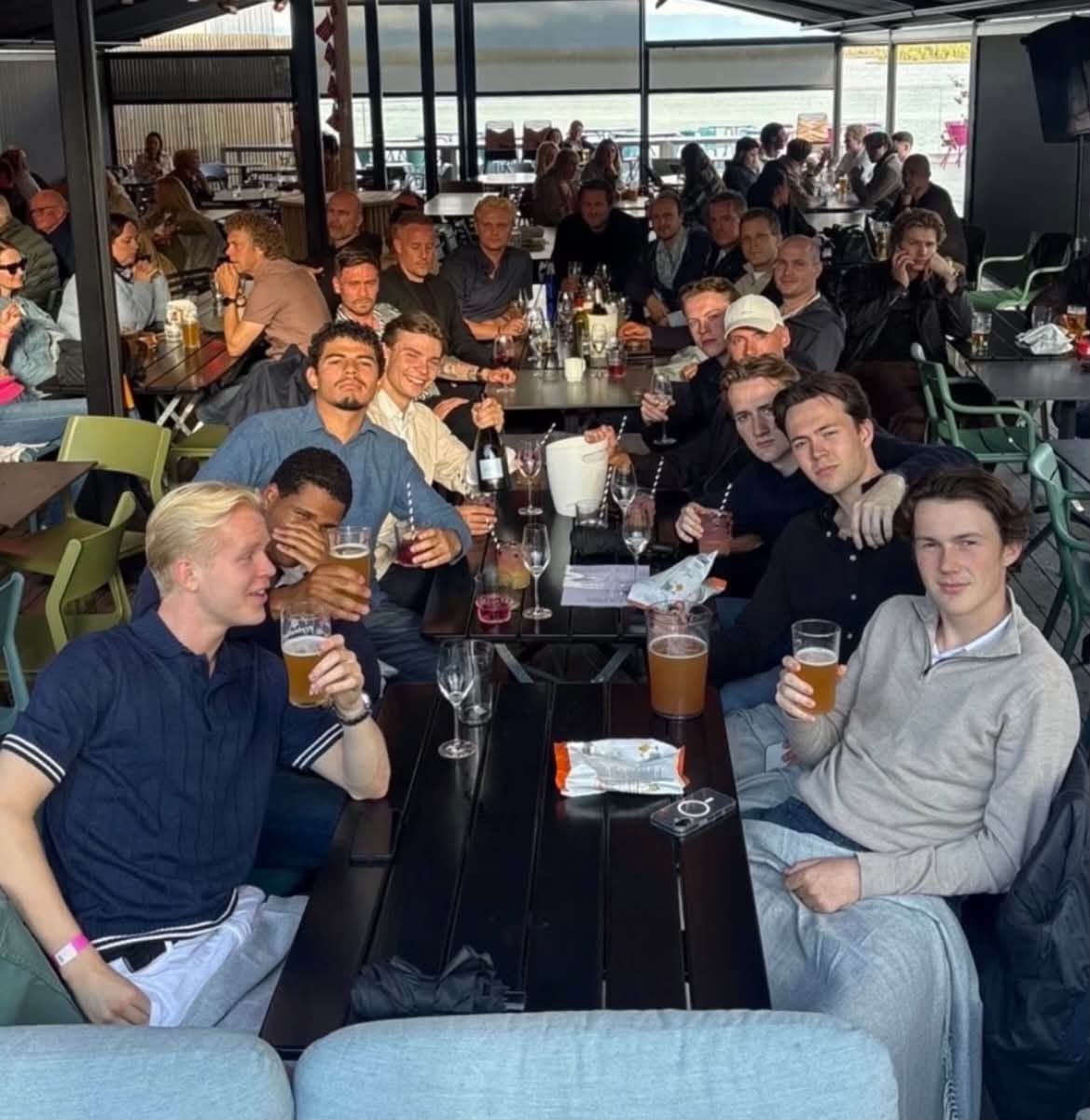 Feira vårsesongen med VM-kamp